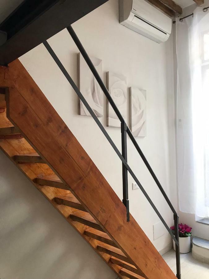 Il Nido - Cozy Studio Apartment In Santa Croce Флоренция Экстерьер фото